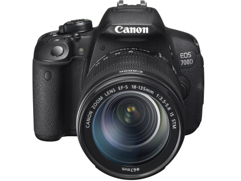 Canon EOS 700D + 18-135 IS STM