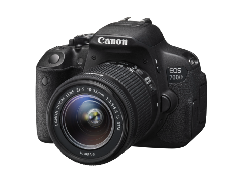 Canon EOS 700D + EF-S 18-55 IS STM