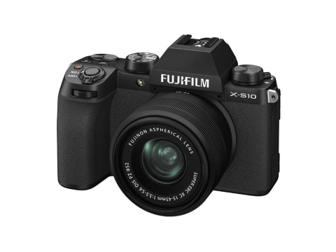 Fujifilm X-S10 + XC 15-45mm f/3,5-5,6, Black