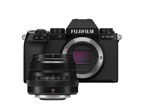 Fujifilm X-S10 + XF 35mm f/2 R WR, Black