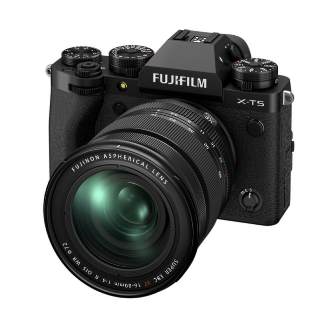 Fujifilm X-T5 + XF 16-80mm f/4 R OIS WR Black