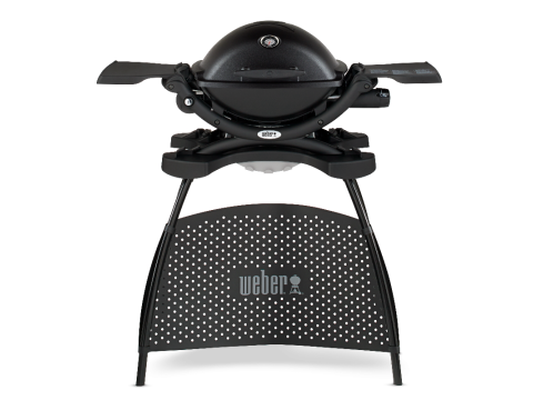Weber Q 1200 grill with Stand