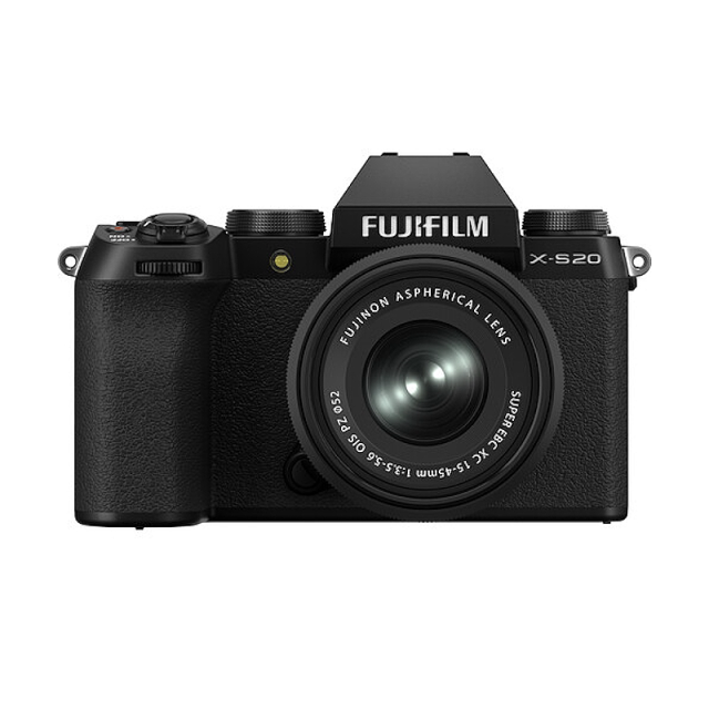 Fujifilm X-S20 + XC 15-45mm f/3.5-5.6 OIS PZ Black