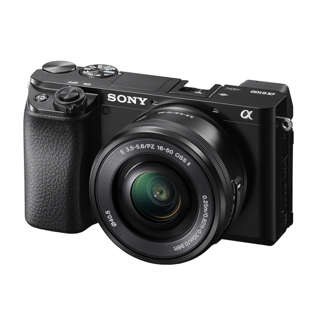 Sony Alpha A6100 + 16-50 mm f/3.5-5.6 OSS II