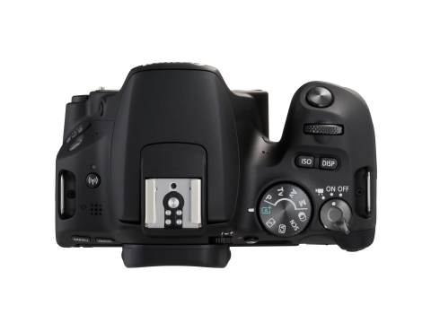 Canon EOS 200D Kit + EF-S 18-55 IS STM.Picture4