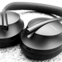 Bose Noise Cancelling Headphones 700, Black.Picture3