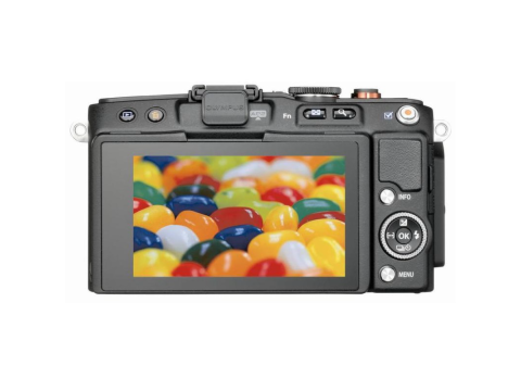 Olympus PEN E-PL6 + objektiv 14-42mm II R black.Picture4