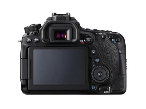 Canon EOS 80D + 18-55 mm IS STM + EF 50 f/1,8.Picture3