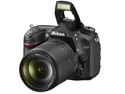Nikon D7200 + 18-140 AF-S DX VR.Picture2