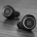 Bang & Olufsen Beoplay E8 Black.Picture2