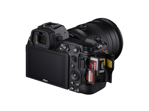 Nikon Z7 II + FTZ adapter + NIKKOR Z 24-70mm f/4 S.Picture2