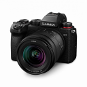 Panasonic Lumix DC-S5 + 20-60mm.Picture2