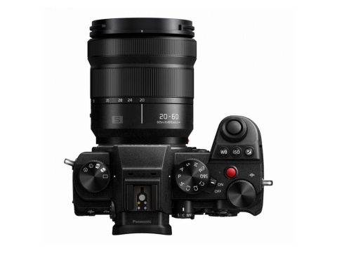 Panasonic Lumix DC-S5 + 20-60mm.Picture3