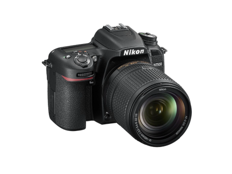 Nikon D7500 + 18-140 AF-S DX VR.Picture4