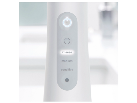 Oral-B AquaCare 6 Pro Expert.Picture3